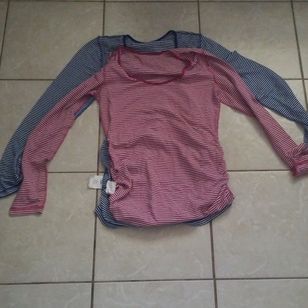 2 Medium Old Navy Maternity Longsleeve shirts